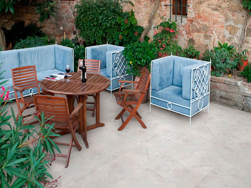 REDSTONE GRIS ANTISLIP 33X33 (OFFER)